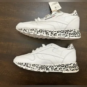 NWT Reebok Women’s Classic Leather Leopard Print Shoes-Size 5 thumbnail 5