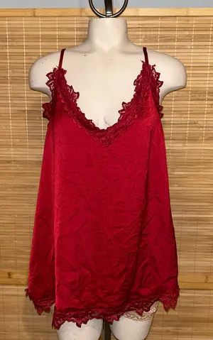 Entro deep red satiny lace trim camisole cami woman’s large thumbnail 1