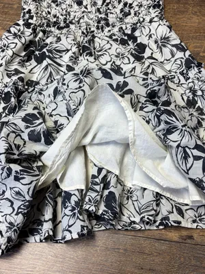 American Eagle Women Medium Black Cream Floral Smocked Tiered Cotton Mini Dress thumbnail 4