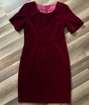My Michelle Deep Red Velvet Midi Dress thumbnail 1