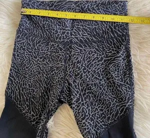 Alo Varley Leggings - elephant Print NWOT SIZE SMALL thumbnail 5