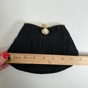 Vintage La Regale Black Pleated Evening Clutch Bag Pearl Clasp Gold Chain Strap thumbnail 9