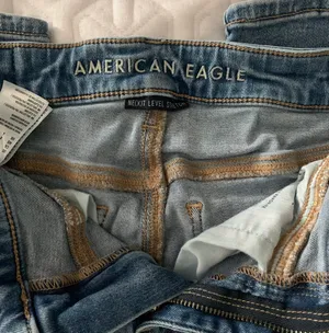 American Eagle Super Hi-Rise Jegging thumbnail 9
