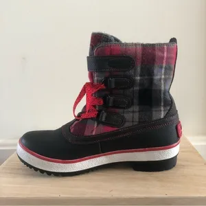 Ugg Decatur Red & Black Plaid Lace Up‎ Rubber Duck Winter Boots 6 thumbnail 6