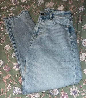 American Eagle Mom Jeans thumbnail 1