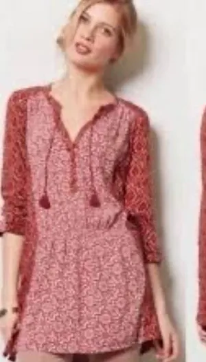 AKEMI + Kin ANTHRO Women's Humboldt Tunic Top Boho Red Floral Tasseled Medium thumbnail 1