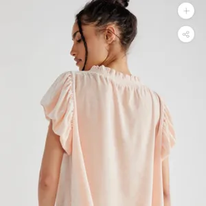 Free People Terese Blush‎ Ruffled velvet Blouse medium NWT thumbnail 2