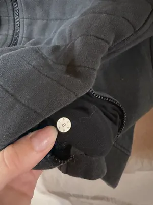 Lululemon jacket thumbnail 4