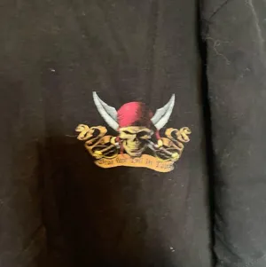 Vintage DISNEY WORLD Pirates Of Caribbean Dead Men Tell No Tales Shirt 2xl thumbnail 5