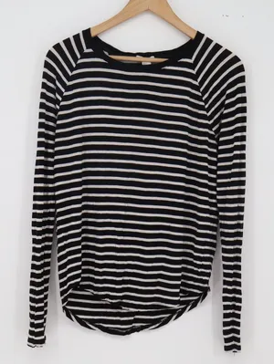 Forever 21 Top Womens L Raglan Black White Striped Long Sleeve Excellent thumbnail 1