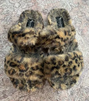 Koolaburra By UGG Slipper Shoes Cheetah Print Women’s Size 5 Footwear thumbnail 1