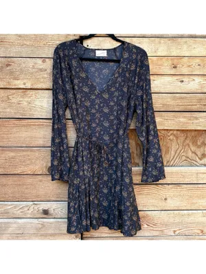 Universal Threads Navy Blue Floral Long Sleeve Dress thumbnail 2