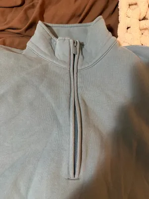 Aritzia Sweatshirt thumbnail 4