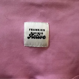 Frankie's Bikinis Pink Zippy Crop Top‎ Baby Tee Size Medium thumbnail 11
