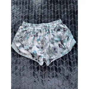 Lululemon Hotty Hot Low-Rise Lined Short Kaleidofloral Multi/Blue Cast Size‎ 6 thumbnail 4