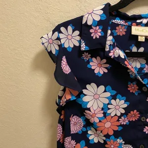 ModCloth Energetic Effort Floral Button-Up Blouse Size M thumbnail 7