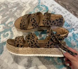 Target Sandles thumbnail 1