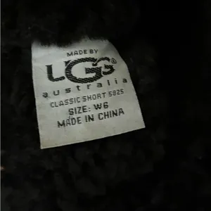 UGG Black Short Classic  Boots Size 6W thumbnail 7