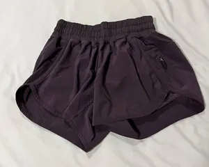 Lululemon Hotty Hot Short 4” thumbnail 4