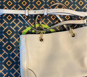 Tory Burch Shoulder tote - Carter Small Convertible Tote in Shell Pink thumbnail 9