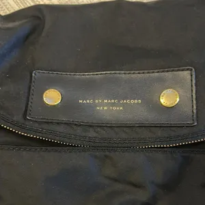 Marc by Marc Jacobs Black Nylon Messenger Bag with Adjustable Leather Strap thumbnail 2