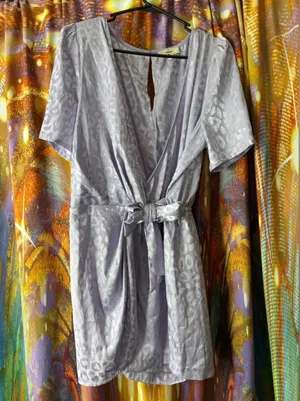 Entro Women’s Satin Leopard Print Romper L Lavender V-Neck Belted Tie Waist thumbnail 1