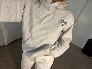 New Balance Boston Hoodie thumbnail 7