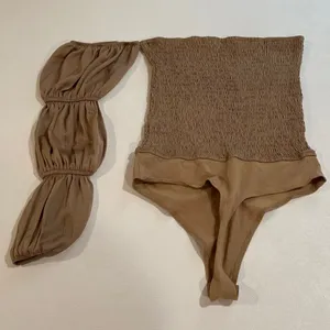 Promesa One Shoulder Puff Sleeve Bodysuit Women’s Size S Tan Neutral thumbnail 2