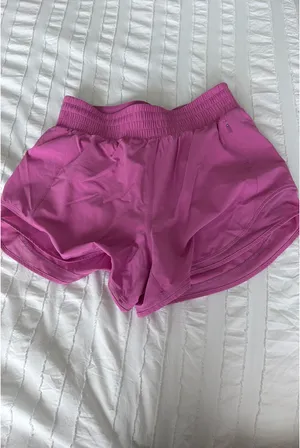 Aritzia shorts  thumbnail 2