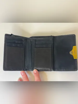 Fossil Women’s Vintage Black Leather Wallet with Gold Hardware‎ thumbnail 3
