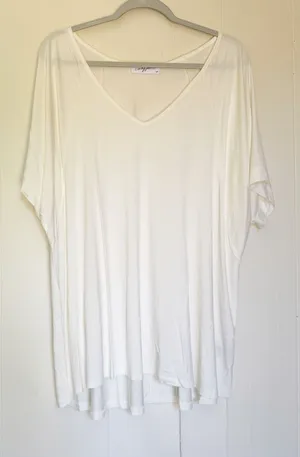 NEW CARLY JEAN LOS ANGELES CJLA Boyfriend Tee Ivory XXXL thumbnail 1