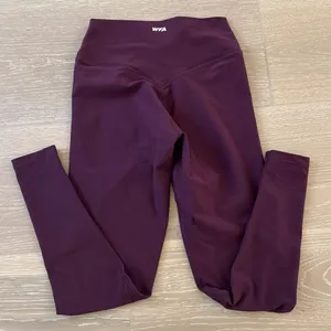 White Fox Active Leggings Size S Burgundy thumbnail 4