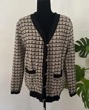 Woodrow cardigan with gold buttons NWOT thumbnail 6