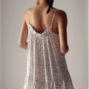 ✨ Zara Spaghetti Straps Floral Mini Baby Doll Dress✨ thumbnail 2