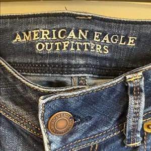 American Eagle | “Kick Boot” Super Stretch Jeans Size 8 Slight Flare thumbnail 4