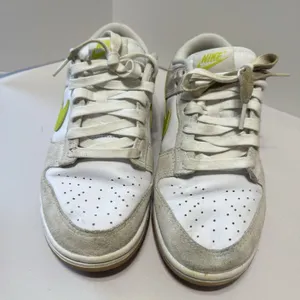 Nike Dunk Low Pro Sneakers Women’s 7.5 White & Bright Cactus Green Tennis‎ Shoes thumbnail 4
