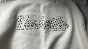 Crewneck Sweatshirt White Size XL thumbnail 2