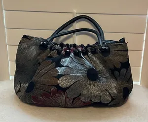 Chic Black and Silver Floral Shoulder Bag thumbnail 1