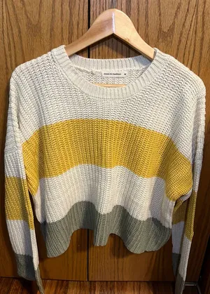 Crop Knotted Sweater Multiple Size M thumbnail 1