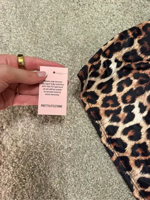 Pretty Little Thing Leopard Print Bodycon Dress thumbnail 5