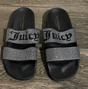 Sandals thumbnail 1
