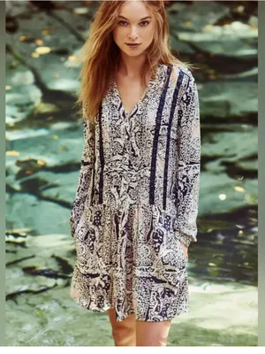Anthropologie Tiny Floral-Print Dress in Navy and Pink thumbnail 5