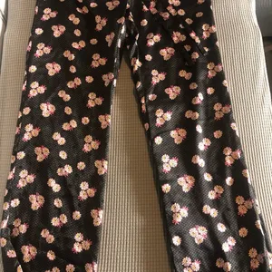 - Old Navy Sleepwear bottoms(black with pink flower print) and top(white) thumbnail 7