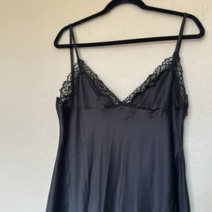 HOUSE OF CB 'Salma' Black Satin Slip Midi‎ Dress size XL thumbnail 4
