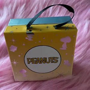 NWT Peanuts Snoopy Two Tone 18k Gold Plated Cubic Zirconia Pendant Necklace thumbnail 4