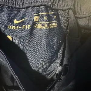 Nike Dark Blue Women's Bermudas thumbnail 5