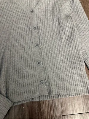 Dazy Gray Ribbed Button-Up Women's Sweater Cardigan Scalloped Trim Size XSmall thumbnail 2