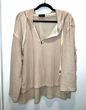Vici Cream Quarter Zip Top thumbnail 1