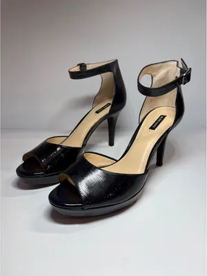 Alex Marie Women’s 9M Black Patent Peep Toe Ankle Strap Platform Heels thumbnail 3
