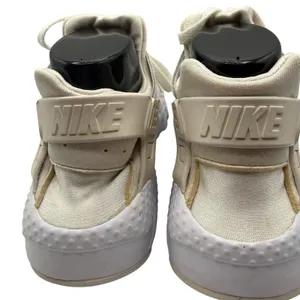 Nike Air Huarache Run‎ GS Women Size 7Y White Sneakers Streetwear Athleisure thumbnail 4